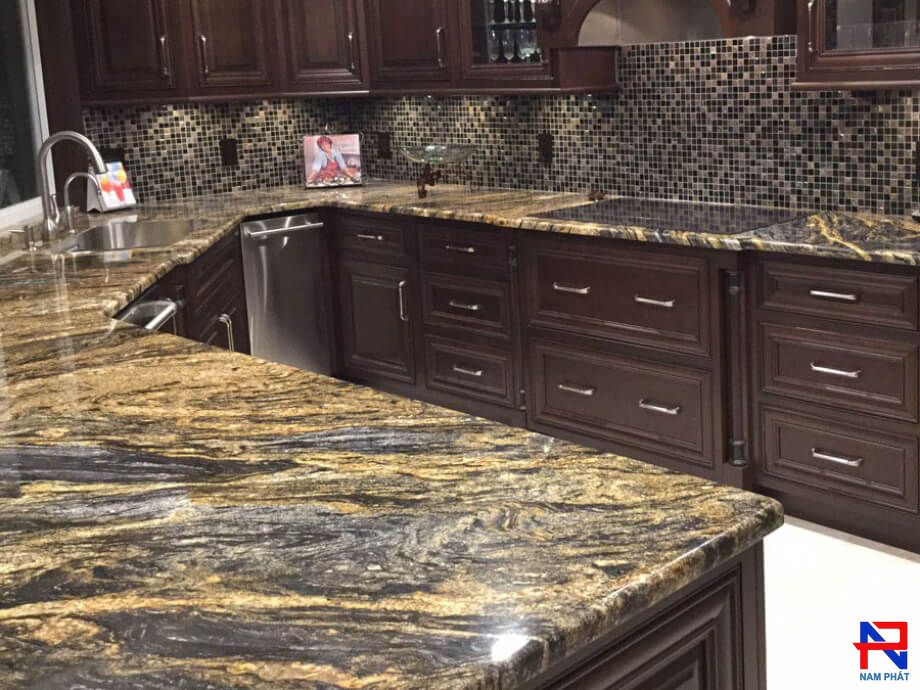 Đá tự nhiên bàn bếp Magma Gold NPB031