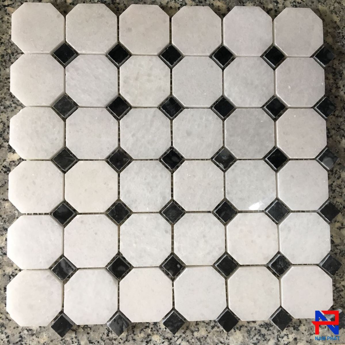 Đá Mosaic Tự Nhiên Chíp 48x48mm DMNP176