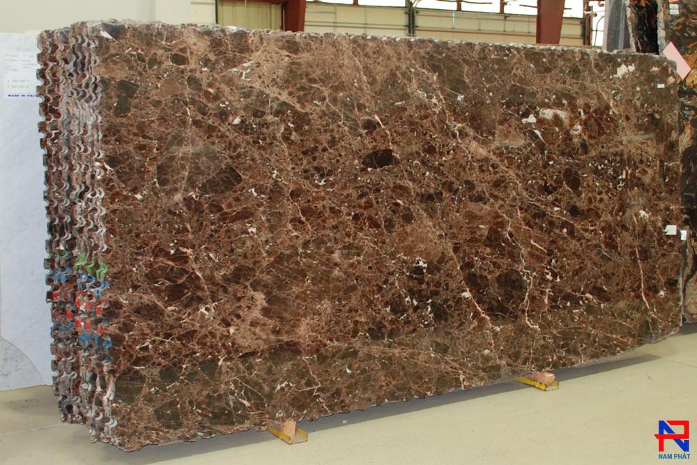 Đá Marble Dark Emparador M010