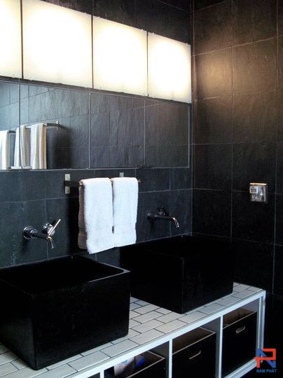 đá đen ghi lai châu ốp tường nhà vệ sinh