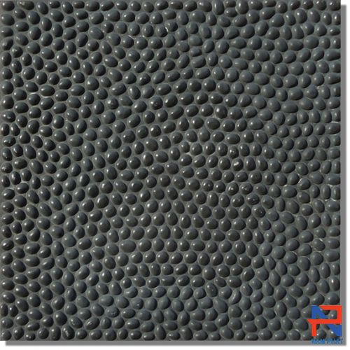 Gạch lát  sân vườn sỏi hạt màu đen