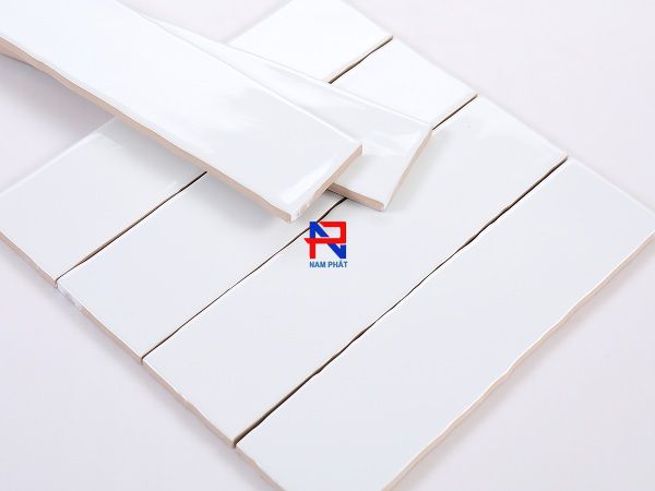 Gạch Thẻ Ceramic 75x300 mm Sóng Trắng Bóng