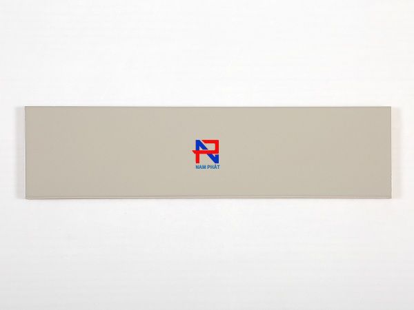 Gạch Thẻ Ceramic 75x300 mm Xám Nhạt Bóng Phẳng