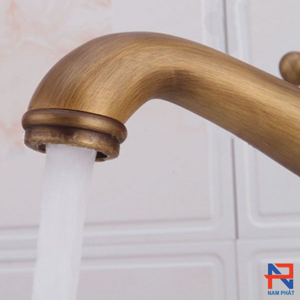 lavabo đồng thau