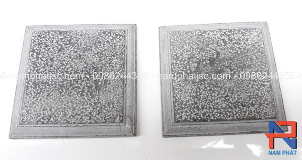 Đá xanh đen băm mặt giả cổ bo cạnh 10x10 cm 