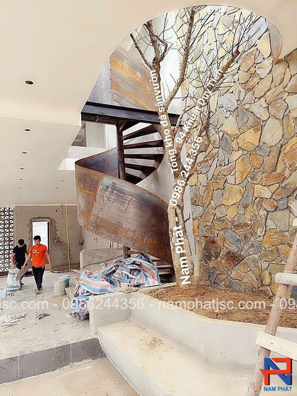 Đá Lai Châu đa sắc ốp giếng trời 